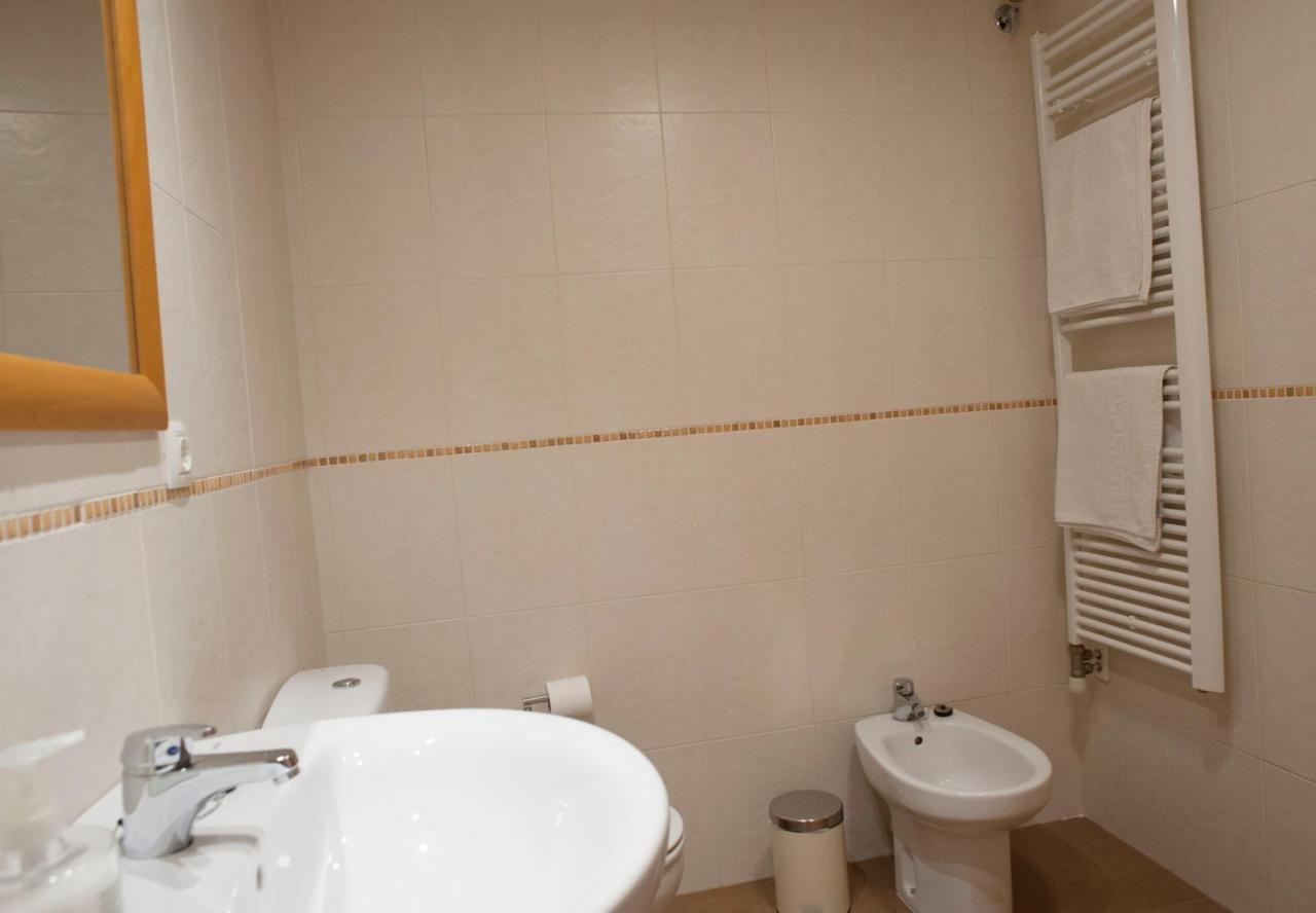 Apartament Bisaura De Ter Sant Quirze De Besora Esterno foto