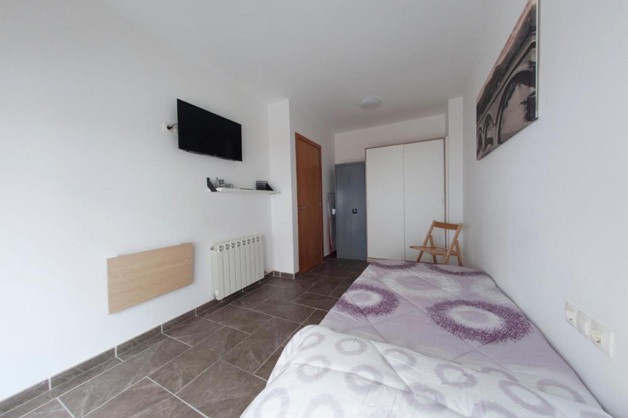 Apartament Bisaura De Ter Sant Quirze De Besora Esterno foto